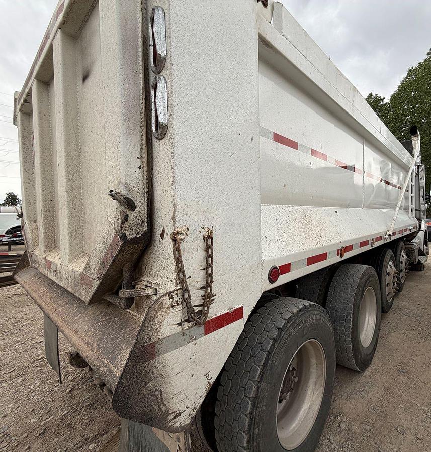 2019 Kenworth T680 Quad Axle Dump, Freshly rebuilt engine, PACCAR MX-13 450HP, diesel, 12-speed automated tranny, 645k miles