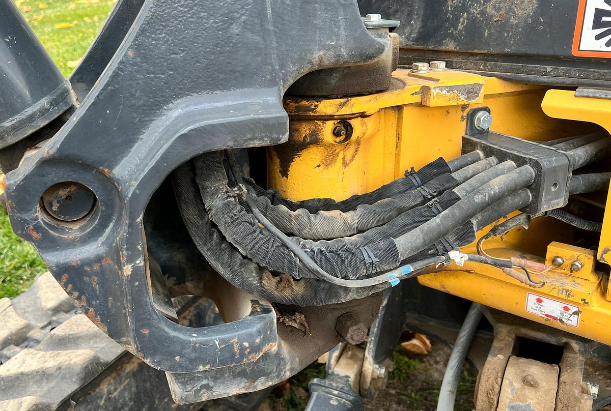 Used 2019 Deere 35G
