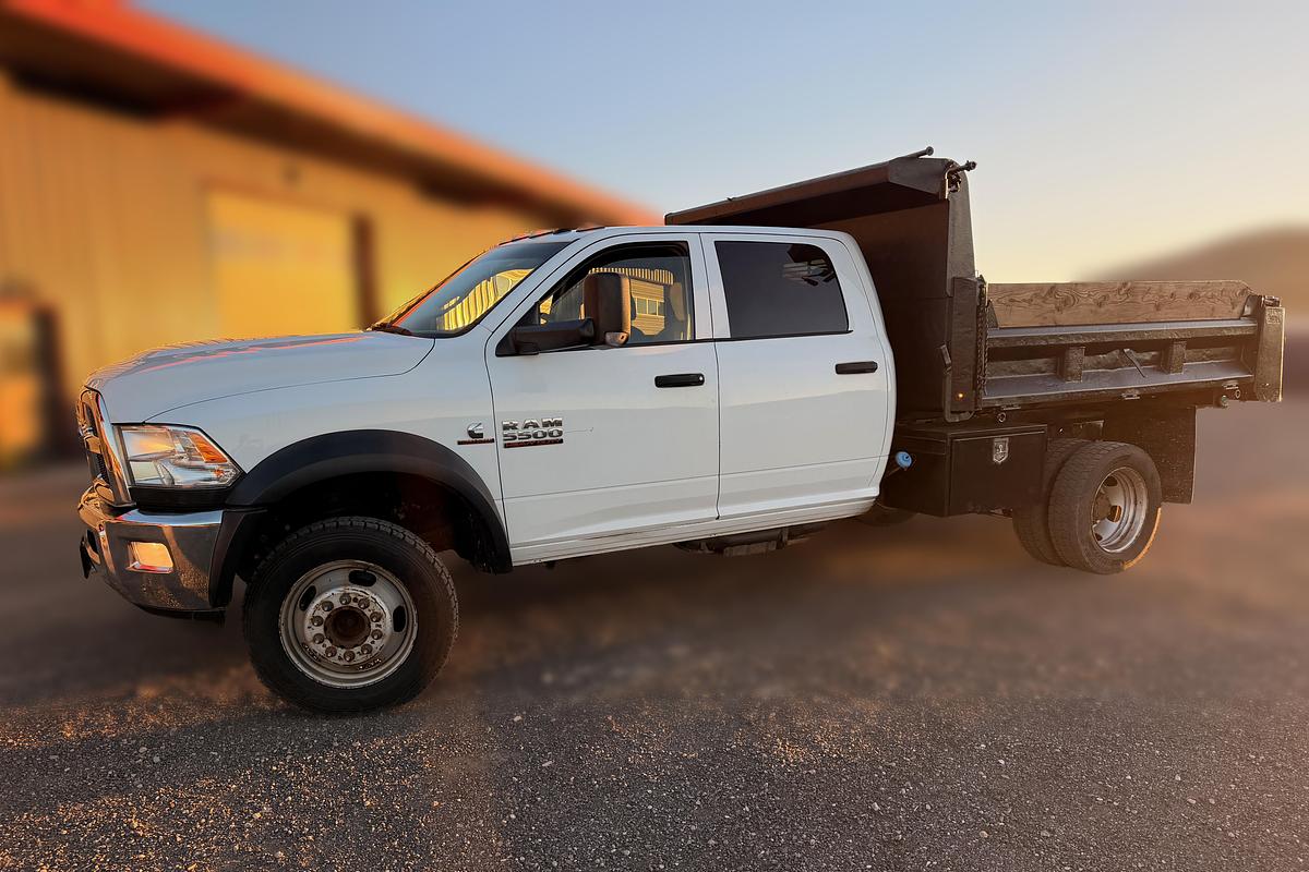Used 2018 Dodge Ram 5500 Crew Cab Dump Truck
