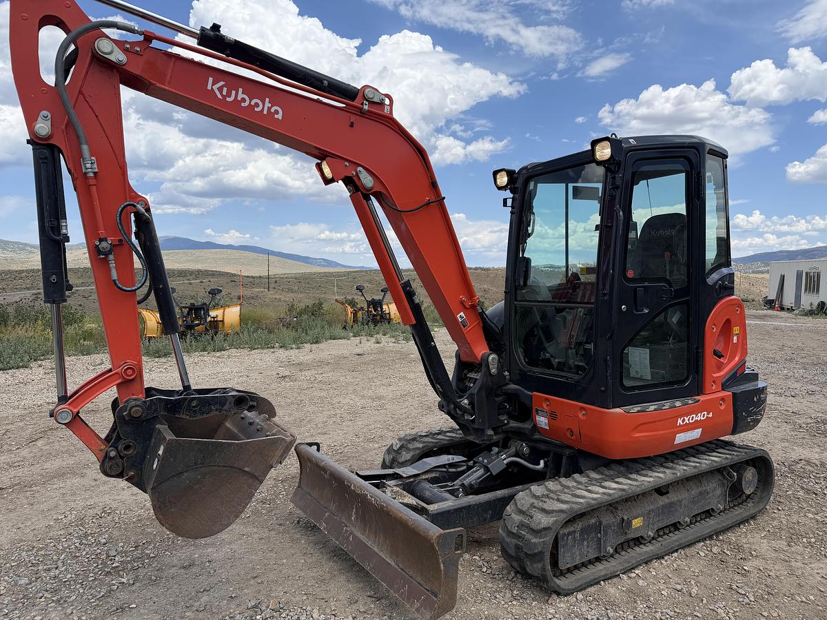 Used Kubota KX 040 4R3A Excavator Mini Ex ***LOW HOURS*** 2024 Still in Warranty