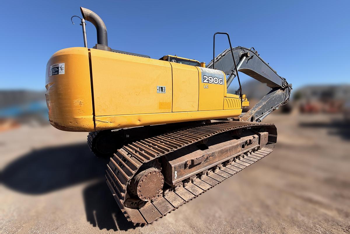Used 2014 John Deere 290G LC Excavator