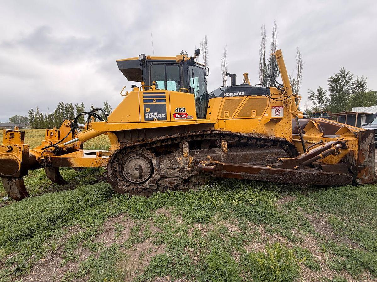 Used 2017 Komatsu D155AX-8, 8,851 hrs, turbocharged diesel, 354 HP