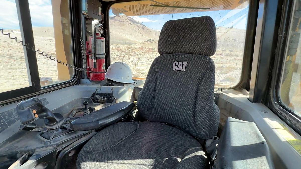 Used 2015 Caterpillar D6T LGP Dozer