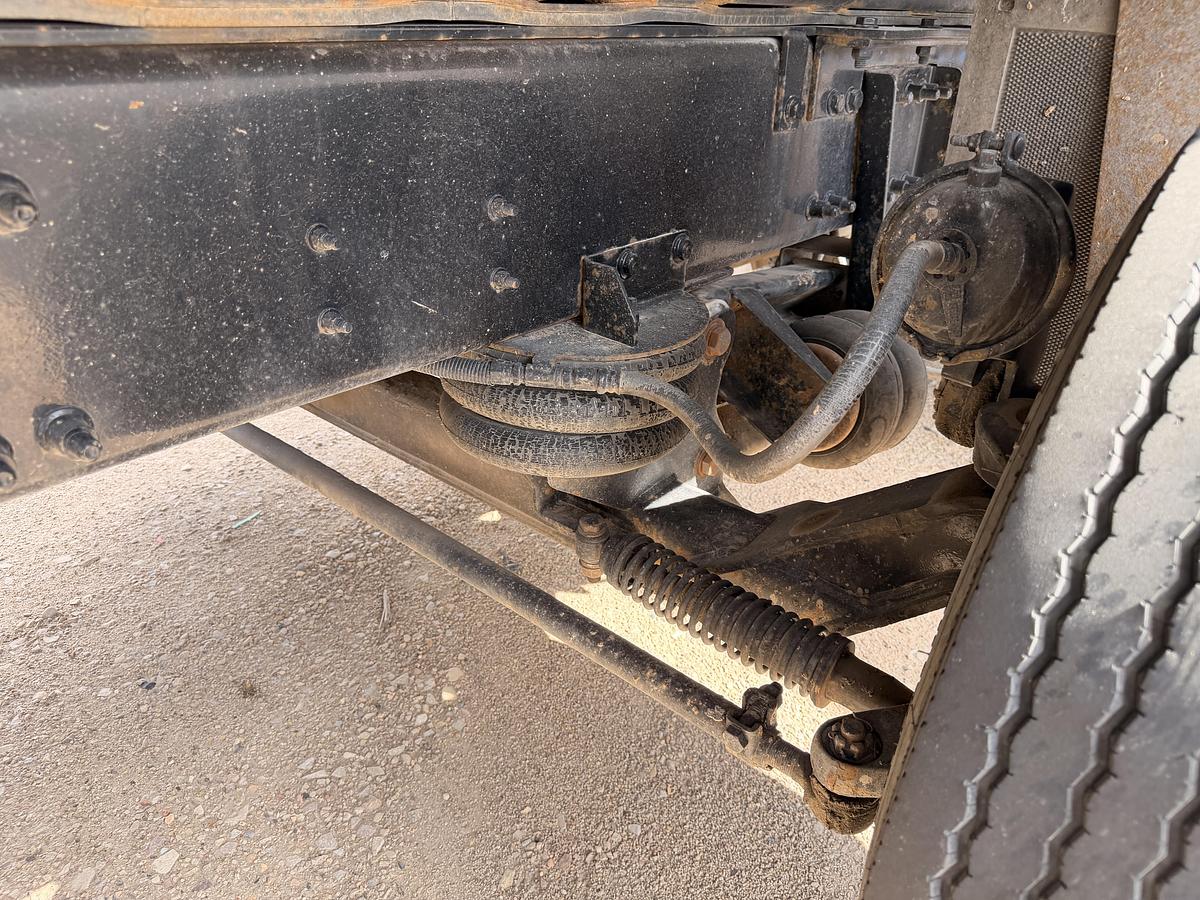 Used Freightliner FLD120SD