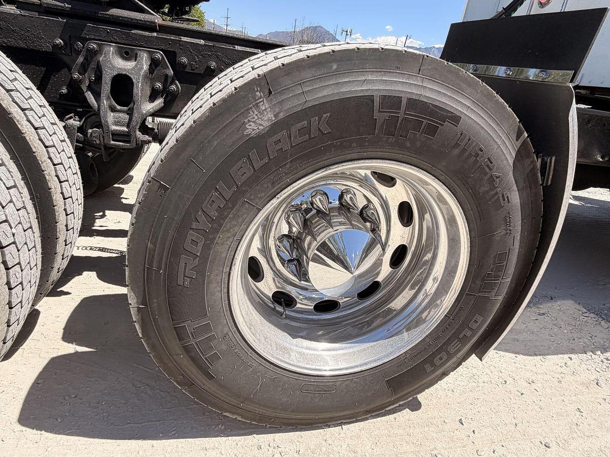 Used 2019 Peterbilt 389 with Cummins ISX15 and 18sp manual transmission