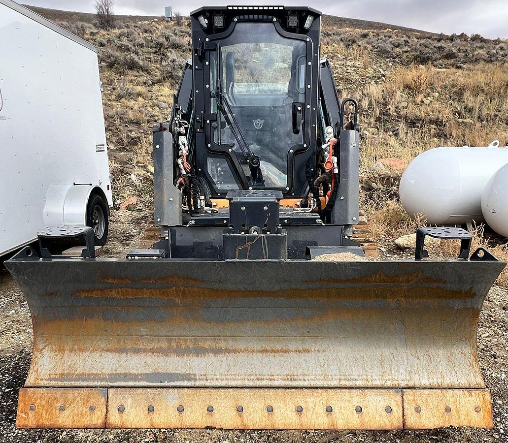 Used 2023 Case, Minotaur DL550 Compact Dozer Loader with ripper, **VERY LOW HOURS***