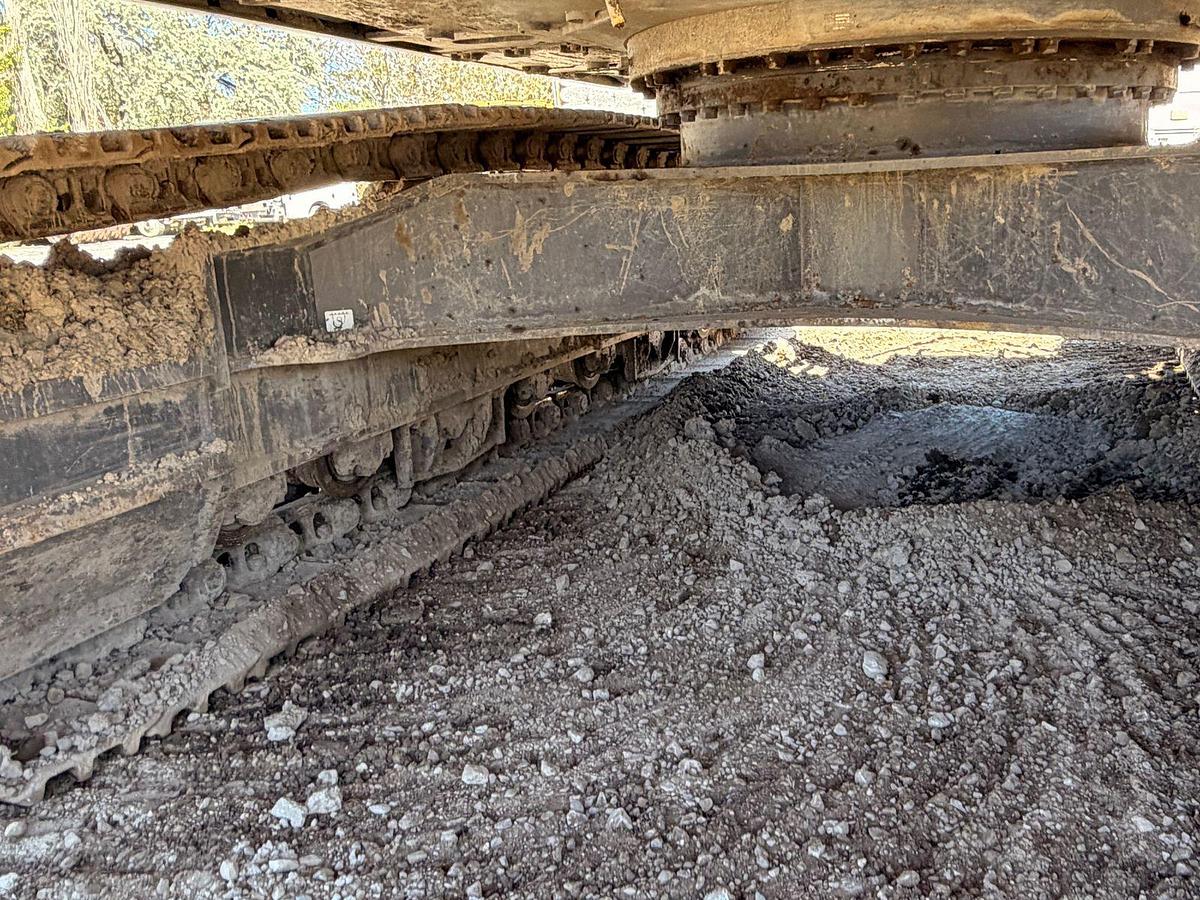 Used 2023 Volvo EC350EL crawler excavator, 3,548 hours, 35 ton