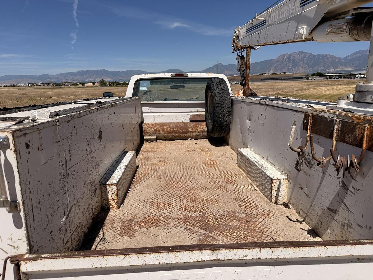 Used ***LOW MILES*** Ford F350 XL Service Truck with Crane and PowerStroke