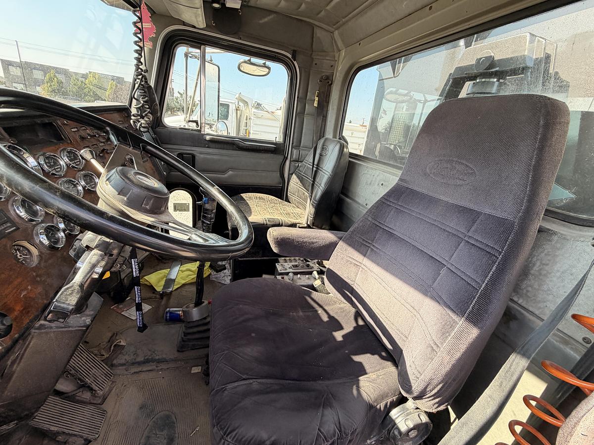 Used 1998 Peterbilt 378 Dumptruck