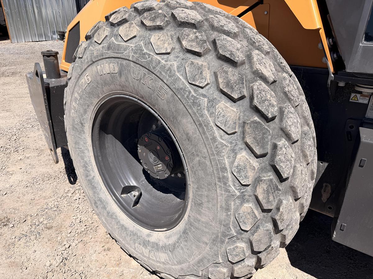 Used 2020 Case sv211e