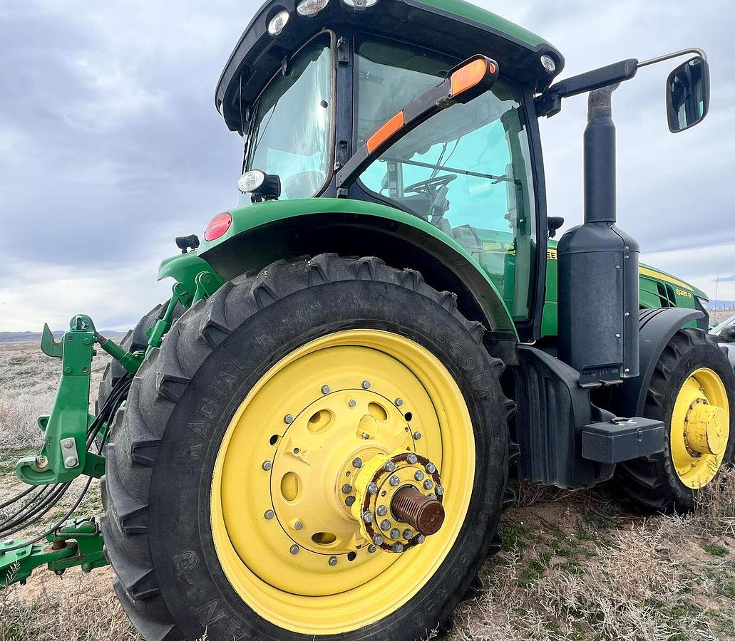 John Deere, 2011, 8285R, 4250 hrs