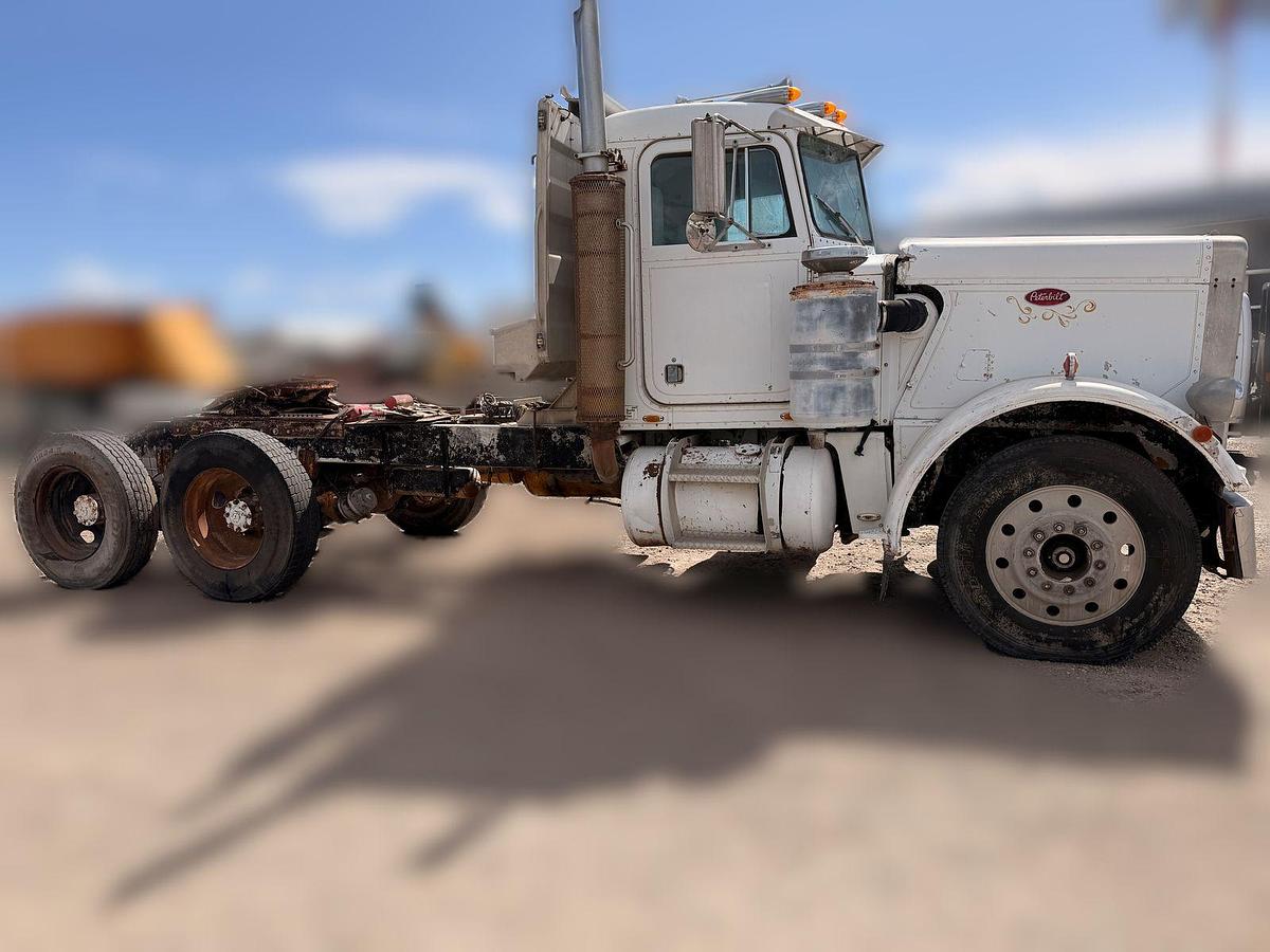 Used Peterbilt, 359A, DayCab, Rebuilt Cummins Small Cam diesel engine, 425 HP