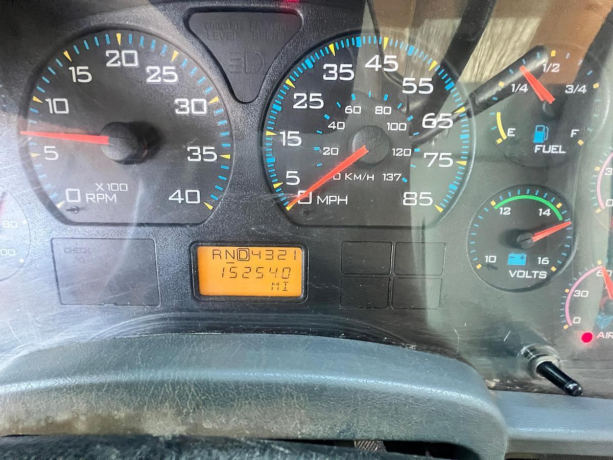 Used 2005 International 7600 Dump Truck