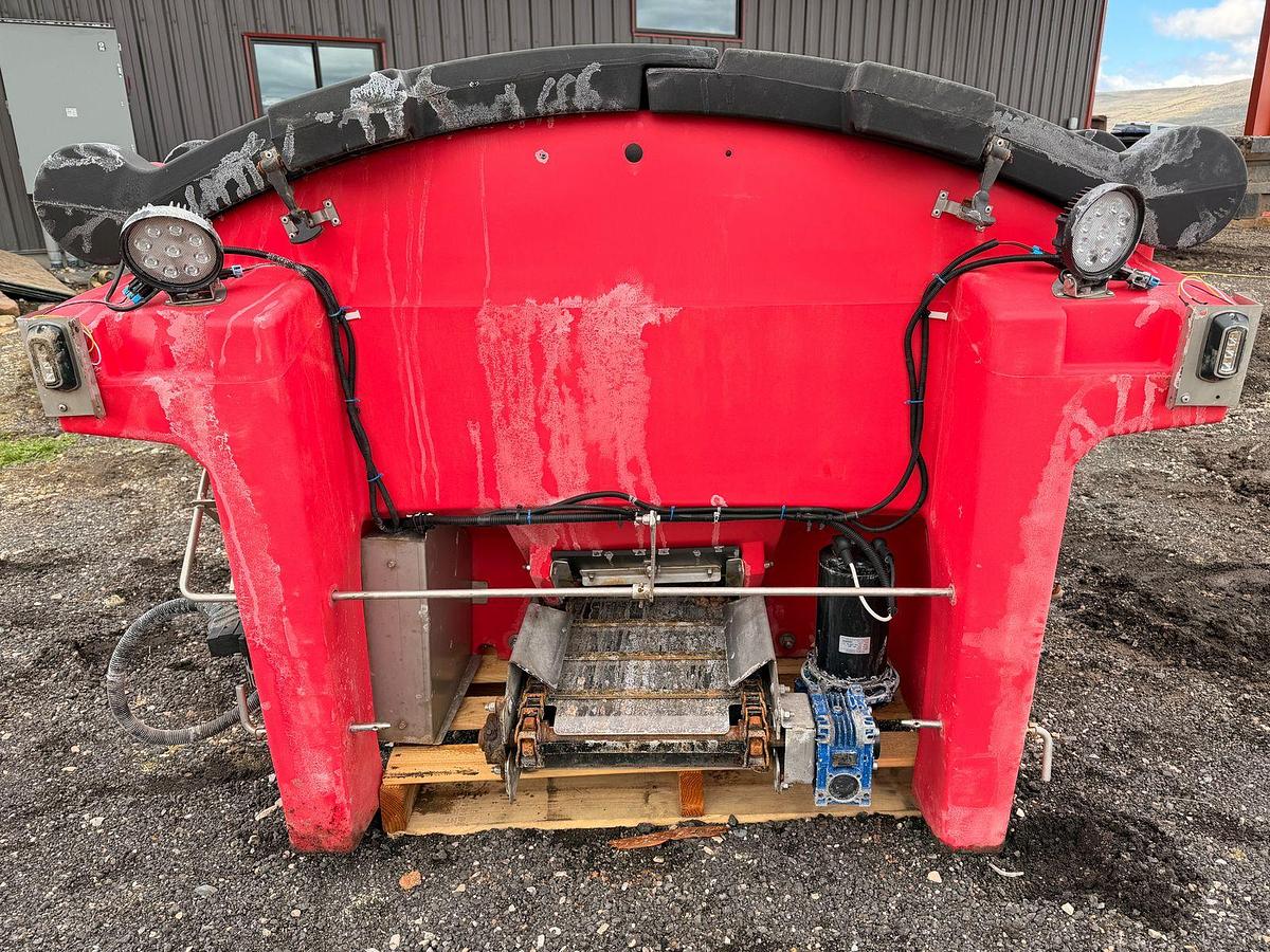 Used Western Tornado Salter/Spreader 1.8 cu yd