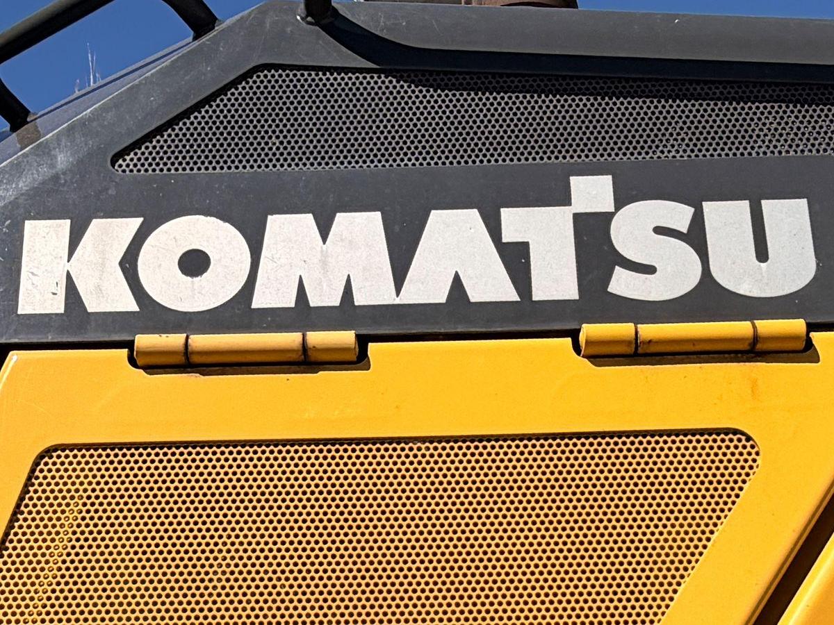 Used 2017 Komatsu D155AX-8, 8,851 hrs, turbocharged diesel, 354 HP
