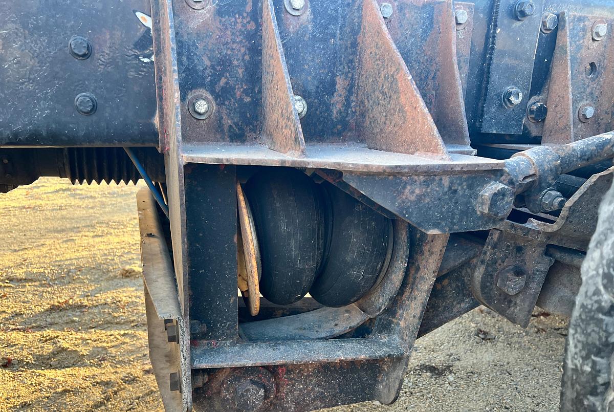 Used 2019 Western Star 4900SF Tri-Axle Dump Truck