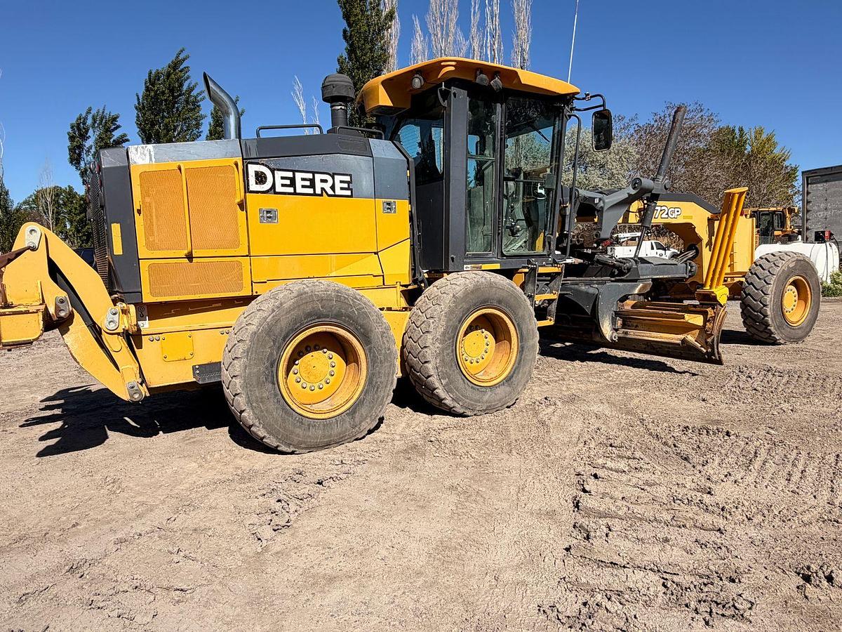 Used Deere 772GP Motor Grader 12K hrs 6WD