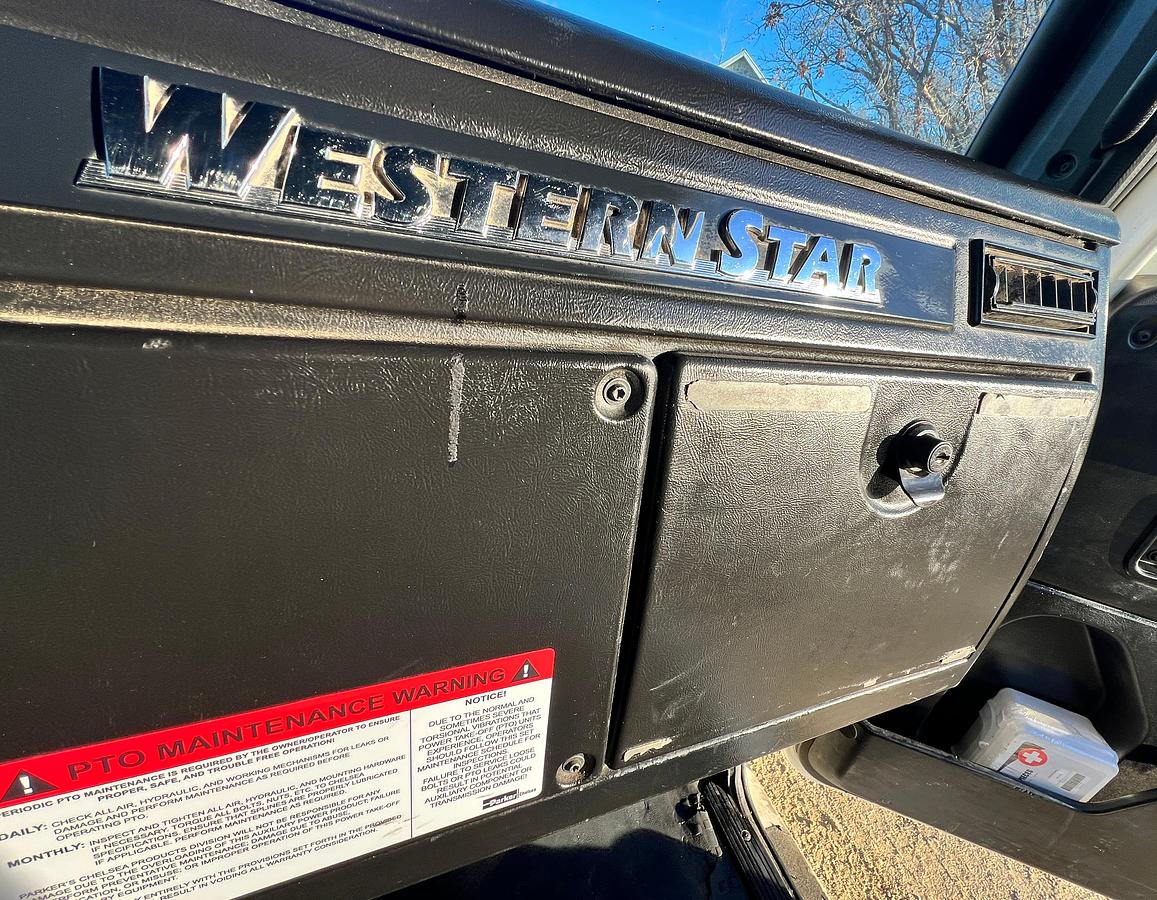 Used 2019 Western Star 4900SF Tri-Axle Dump Truck
