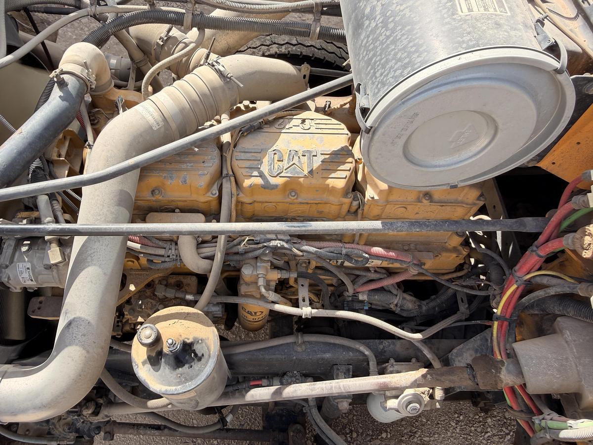 Used Freightliner FLD120SD