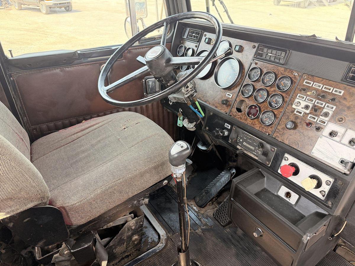 Used Kenworth T600 Cab and Chassis, New Engine, DayCab 10sp manual