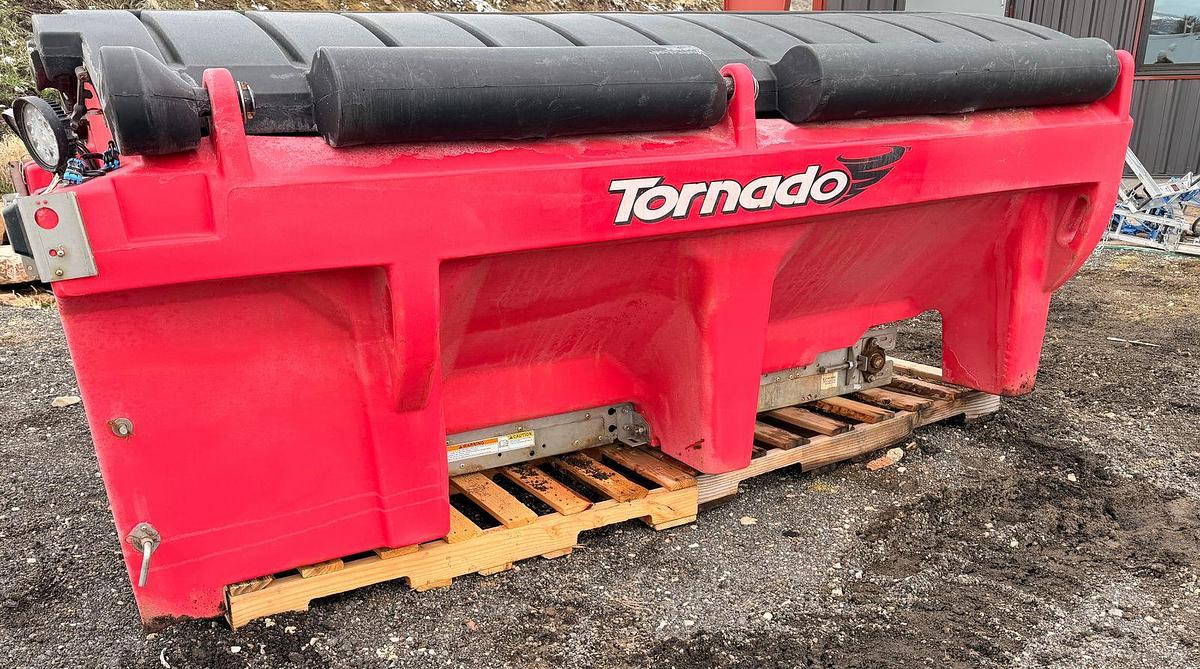 Used Western Tornado Salter/Spreader 1.8 cu yd