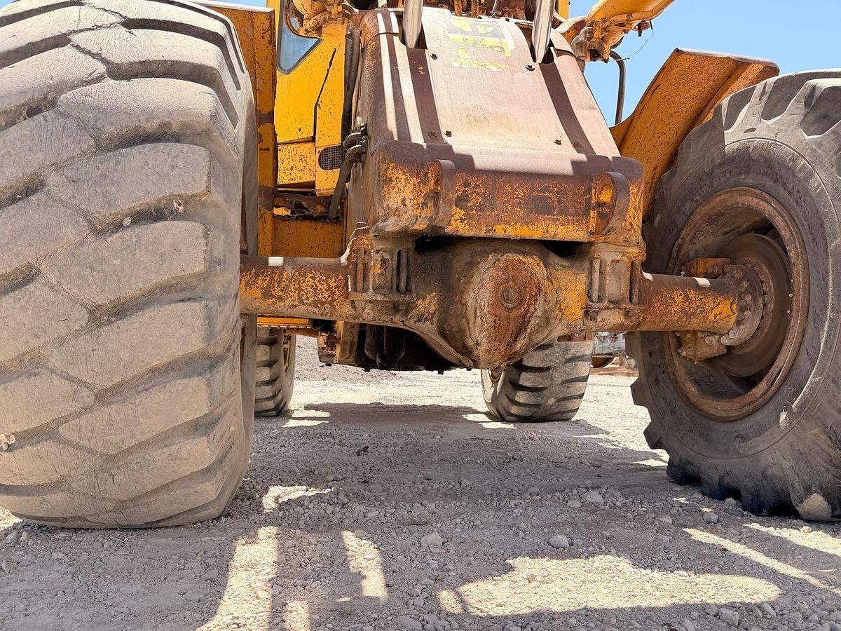 Used Cat 950 Loader with side dump trench bucket