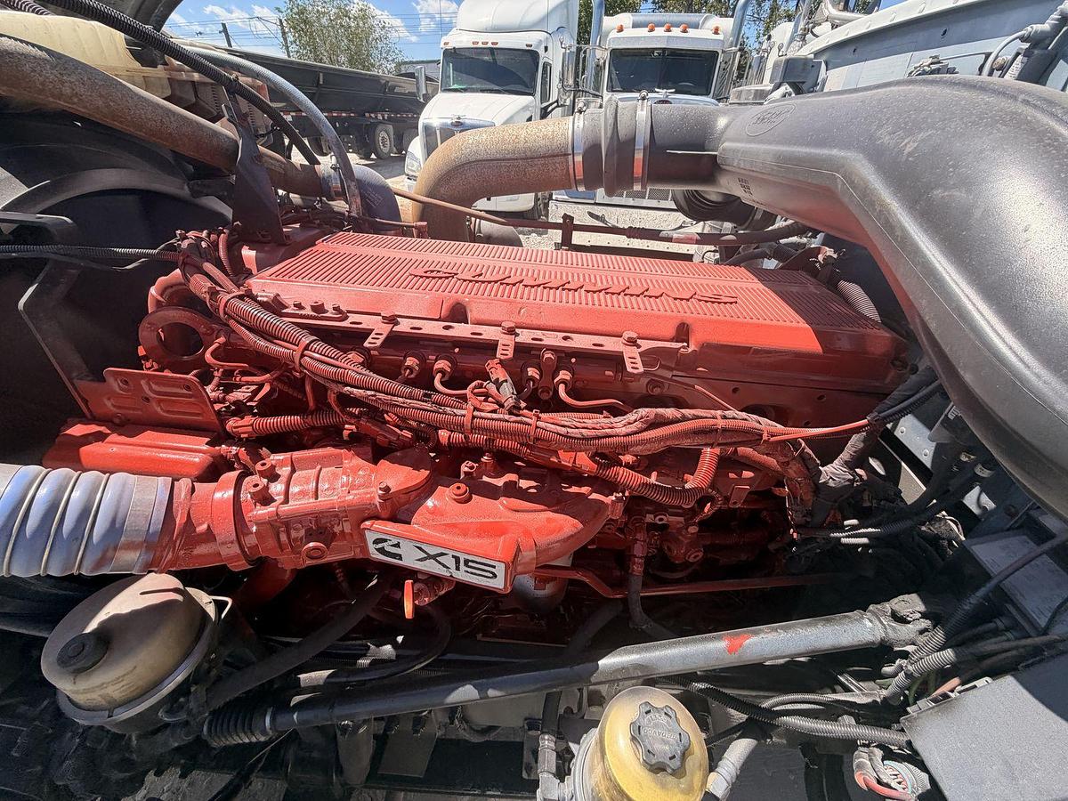 Used 2019 Peterbilt 389 with Cummins ISX15 and 18sp manual transmission
