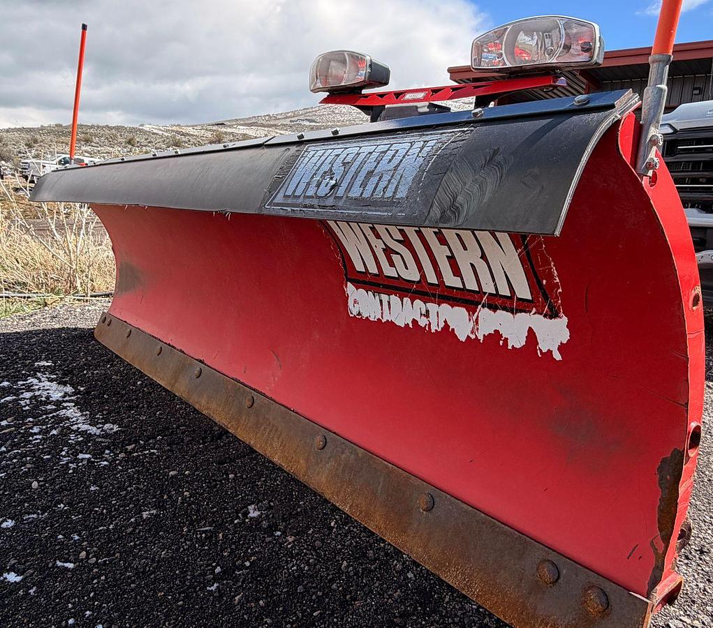 Used Western Pro Plus Ultra Finish snow plow 8'