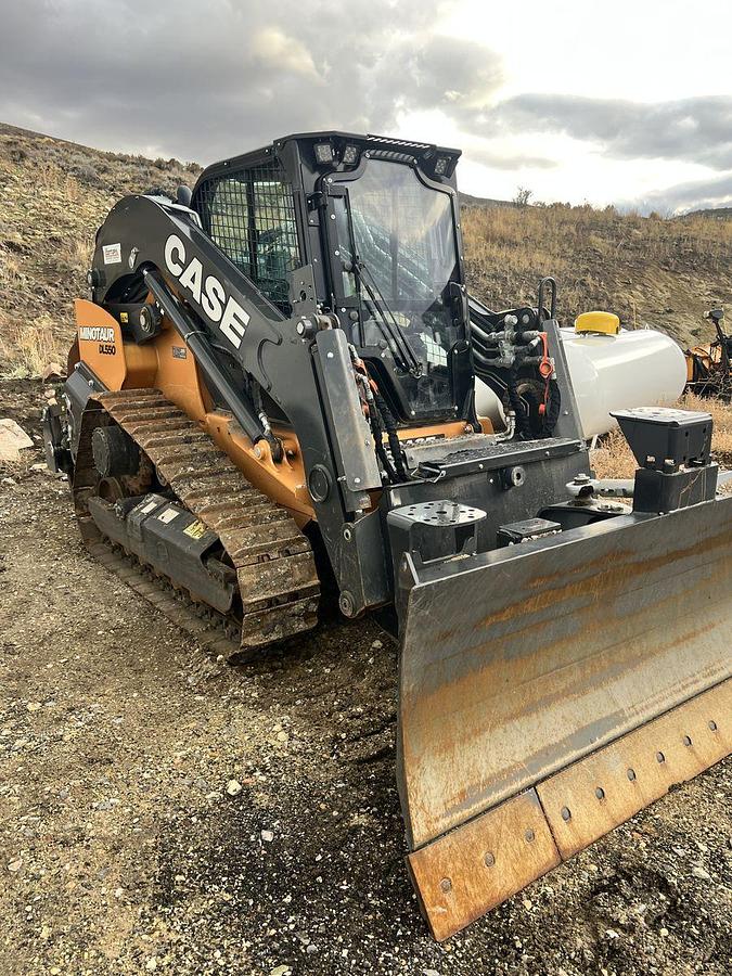 Used 2023 Case, Minotaur DL550 Compact Dozer Loader with ripper, **VERY LOW HOURS***