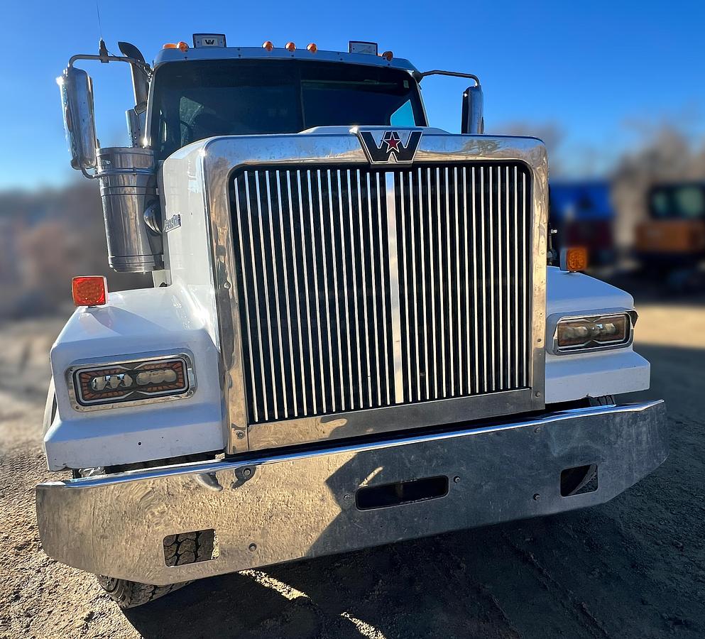 Used 2019 Western Star 4900SF Tri-Axle Dump Truck