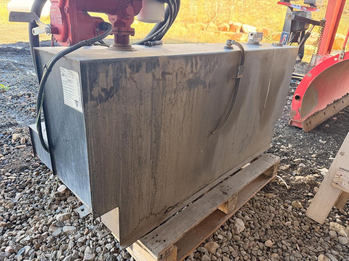 Used 2018 Vector