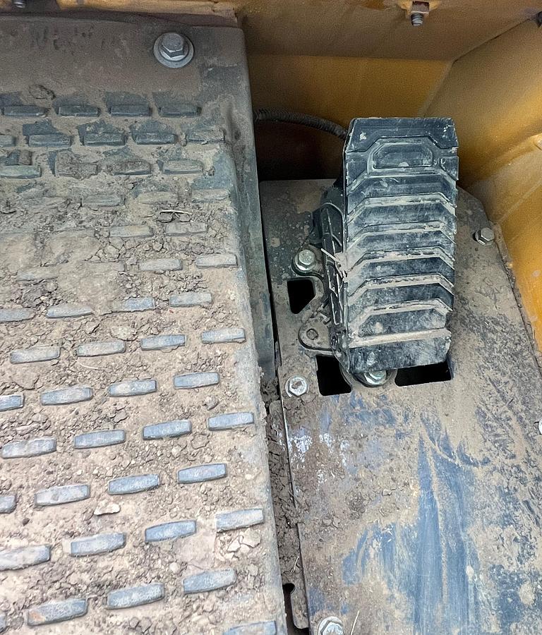 Used 2022 Deere 317G