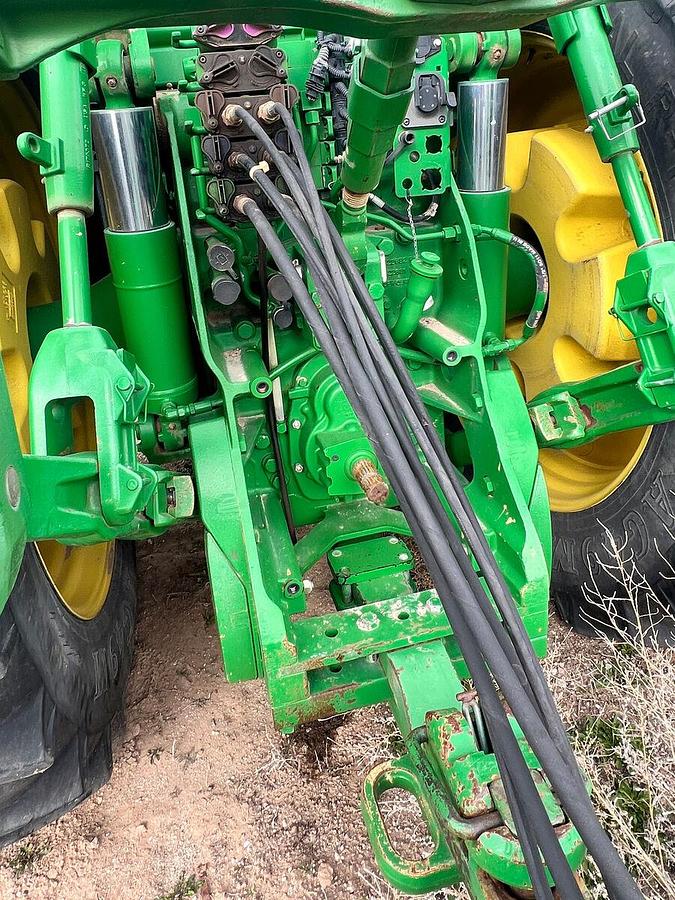 John Deere, 2011, 8285R, 4250 hrs