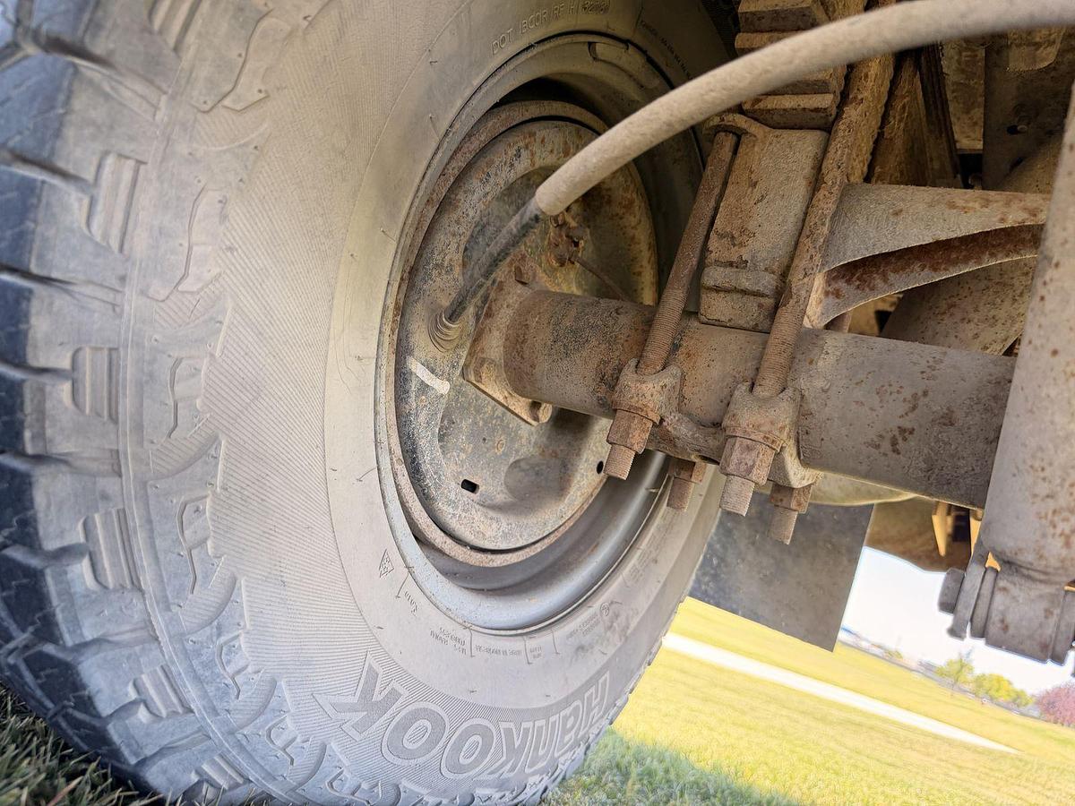 Used ***LOW MILES*** Ford F350 XL Service Truck with Crane and PowerStroke