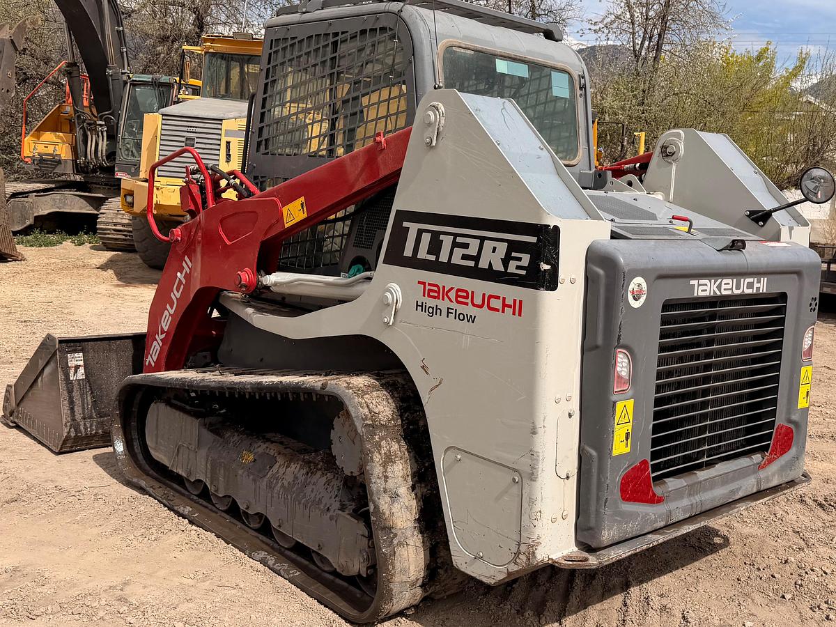 Used 2024 Takeuchi tl12r2-crh