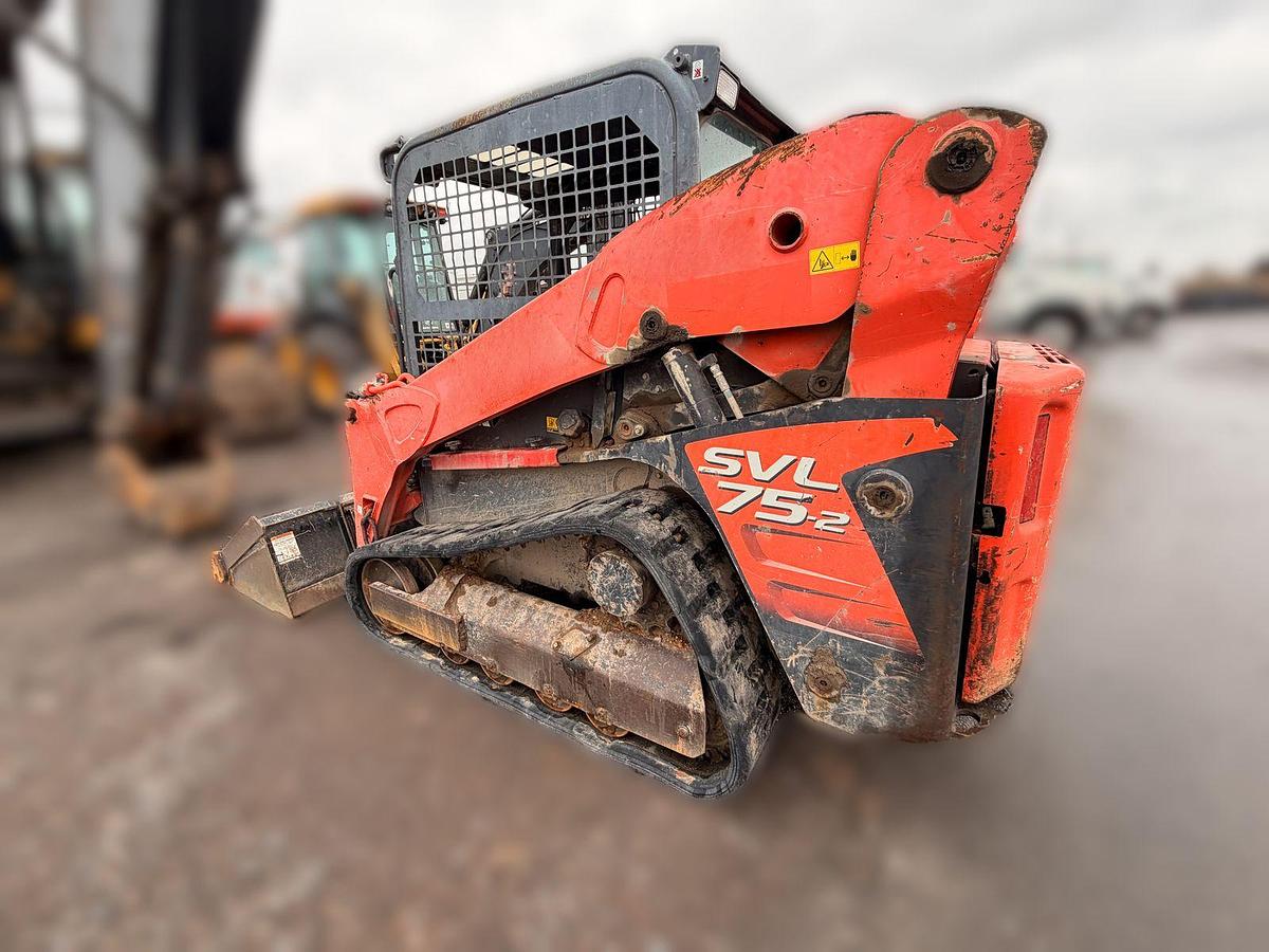 Used 2016 Kubota SVL75-2 tracked skid steer