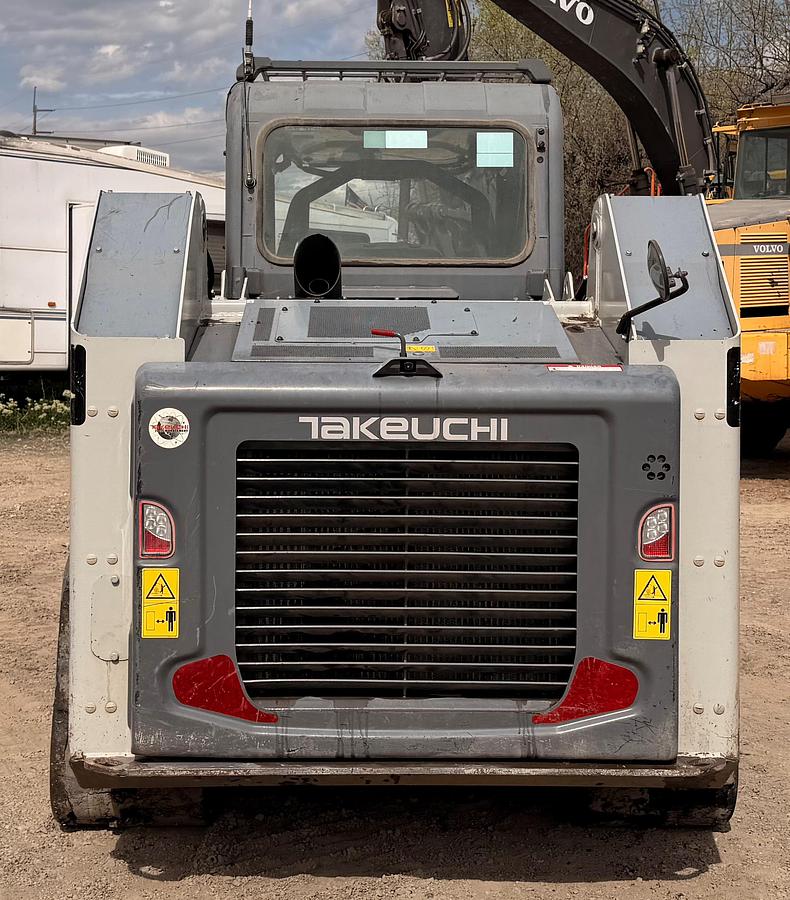 Used 2024 Takeuchi tl12r2-crh