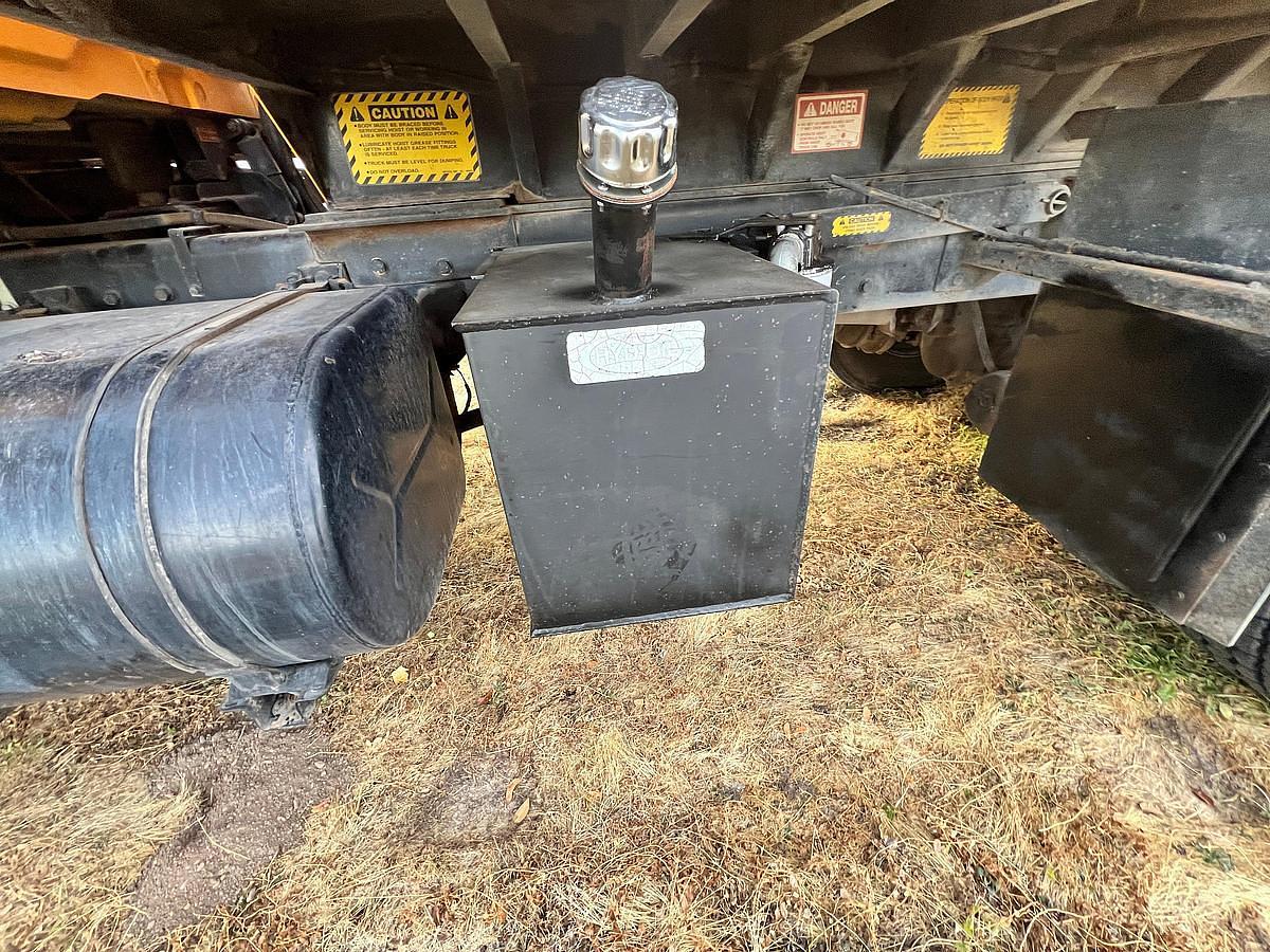 Used 2005 International 7600 Dump Truck