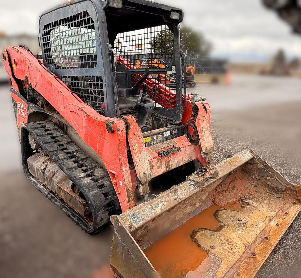 Used 2016 Kubota SVL75-2 tracked skid steer