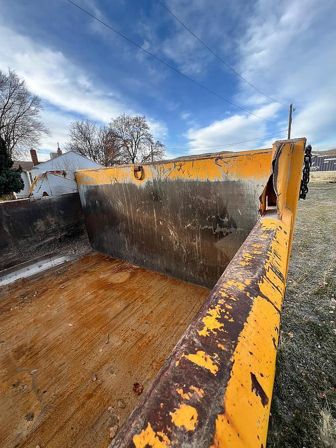 Used 2005 International 7600 Dump Truck
