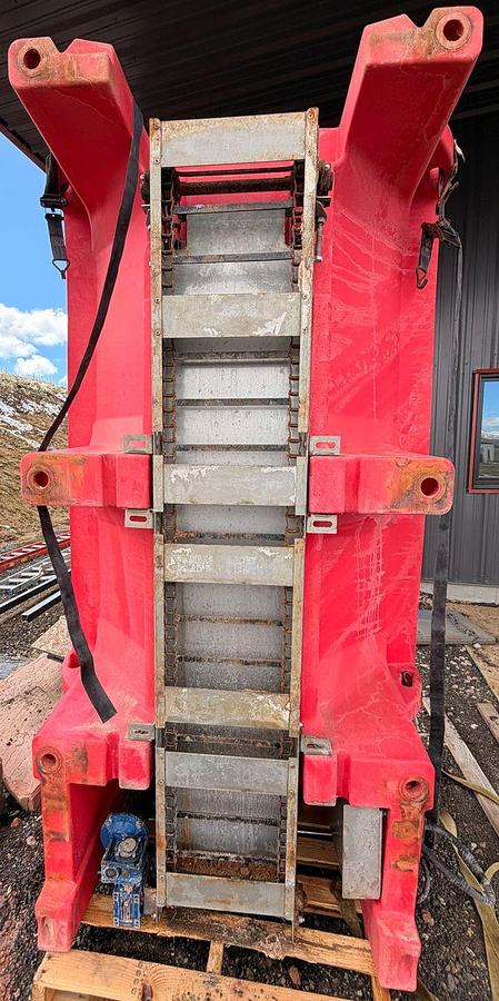 Used Western Tornado Salter/Spreader 1.8 cu yd