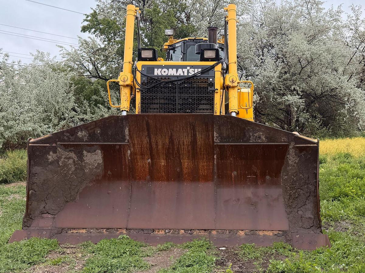 Used 2017 Komatsu D155AX-8, 8,851 hrs, turbocharged diesel, 354 HP