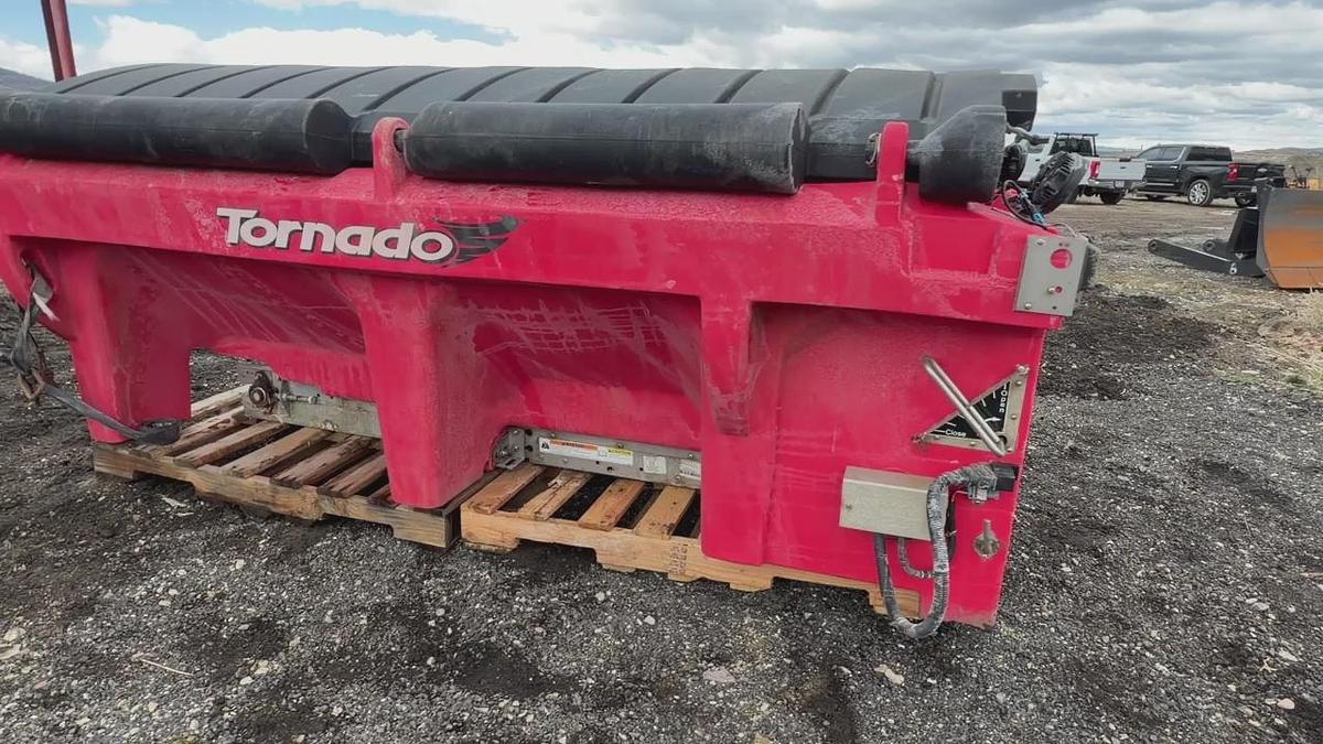 Used Western Tornado Salter/Spreader 1.8 cu yd