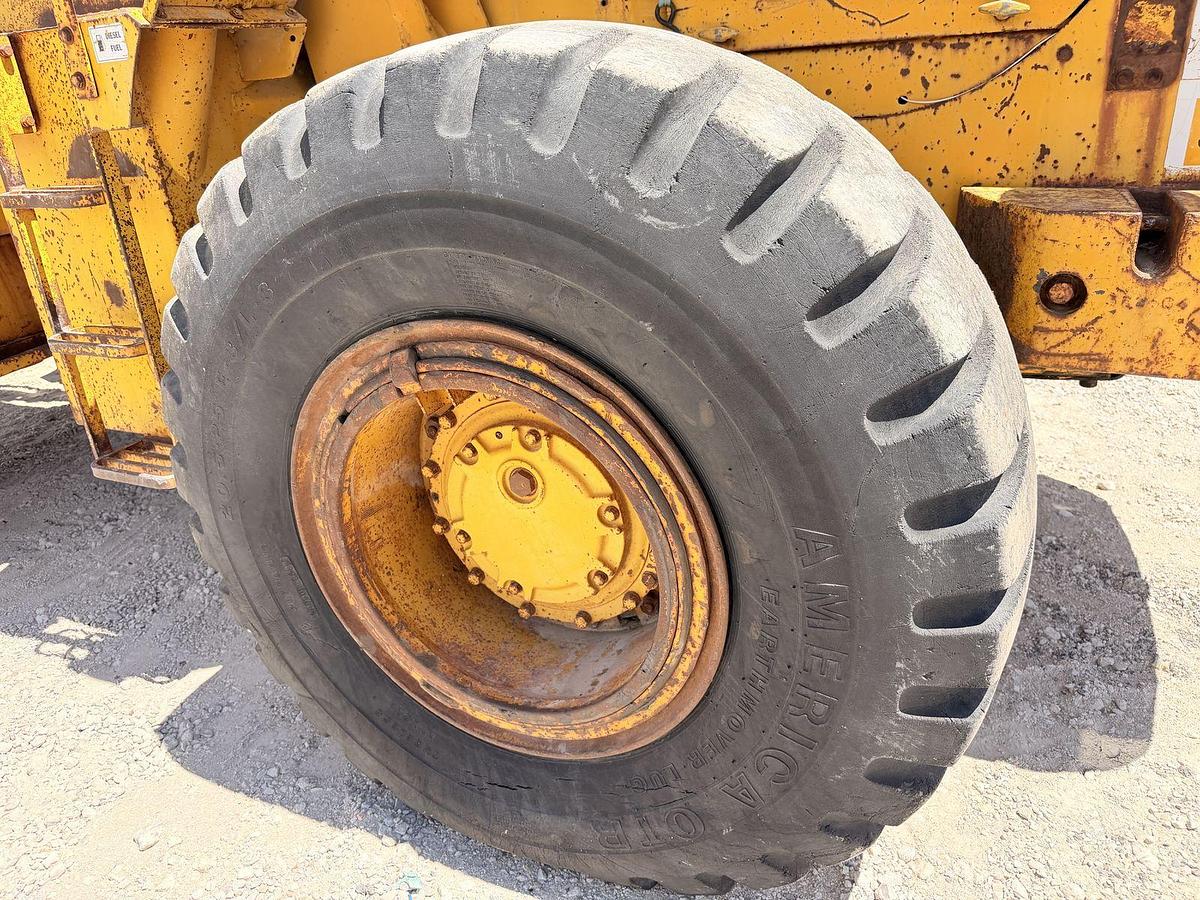 Used Cat 950 Loader with side dump trench bucket