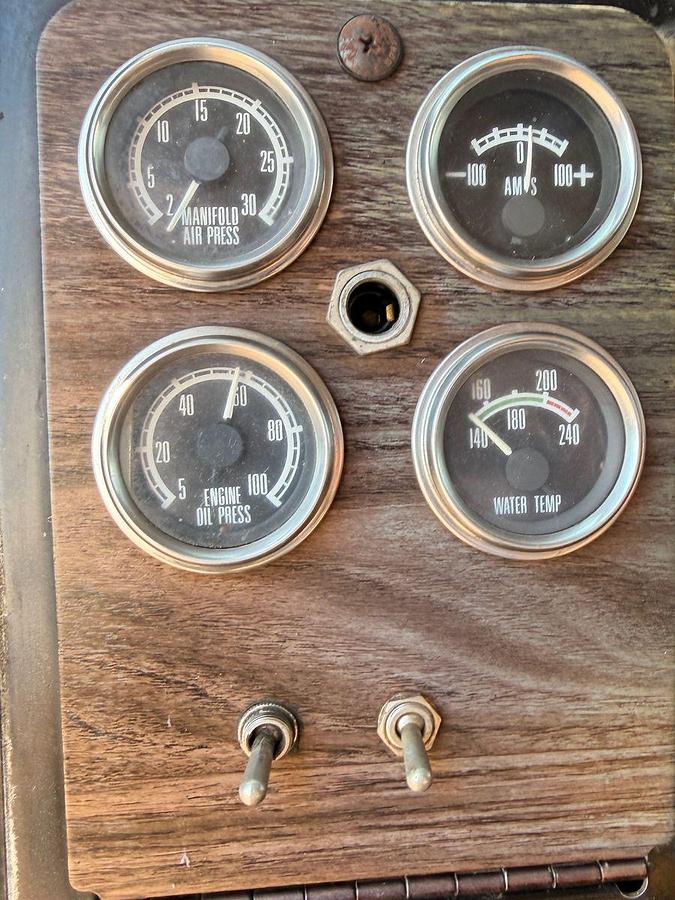 Used KENWORTH DUMPTRUCK CUMMINS