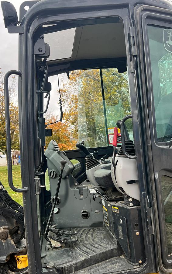 Used 2019 Deere 35G