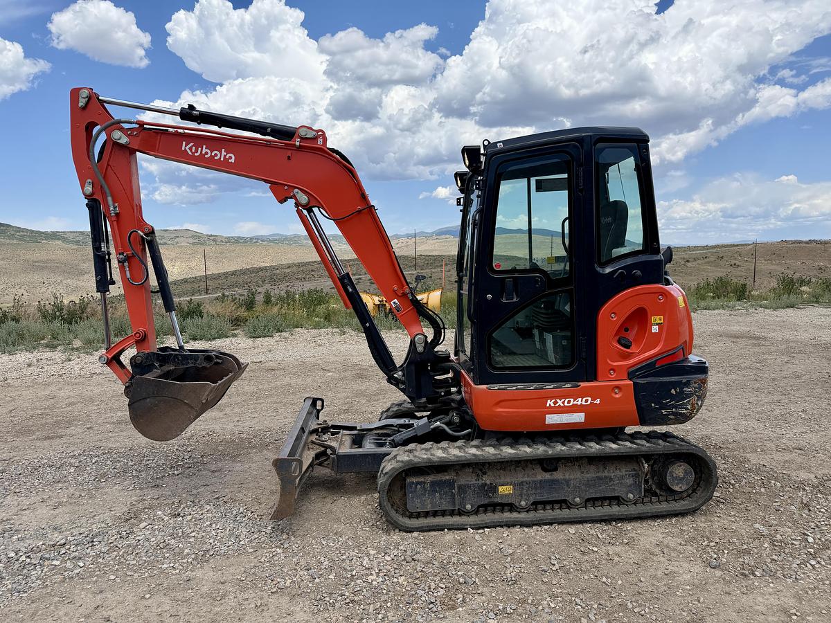 Used Kubota KX 040 4R3A Excavator Mini Ex ***LOW HOURS*** 2024 Still in Warranty