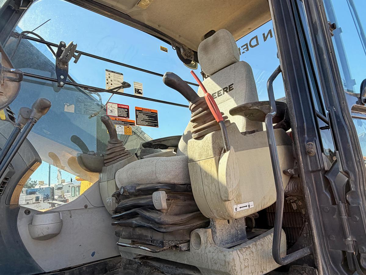 Used 2014 John Deere 290G LC Excavator