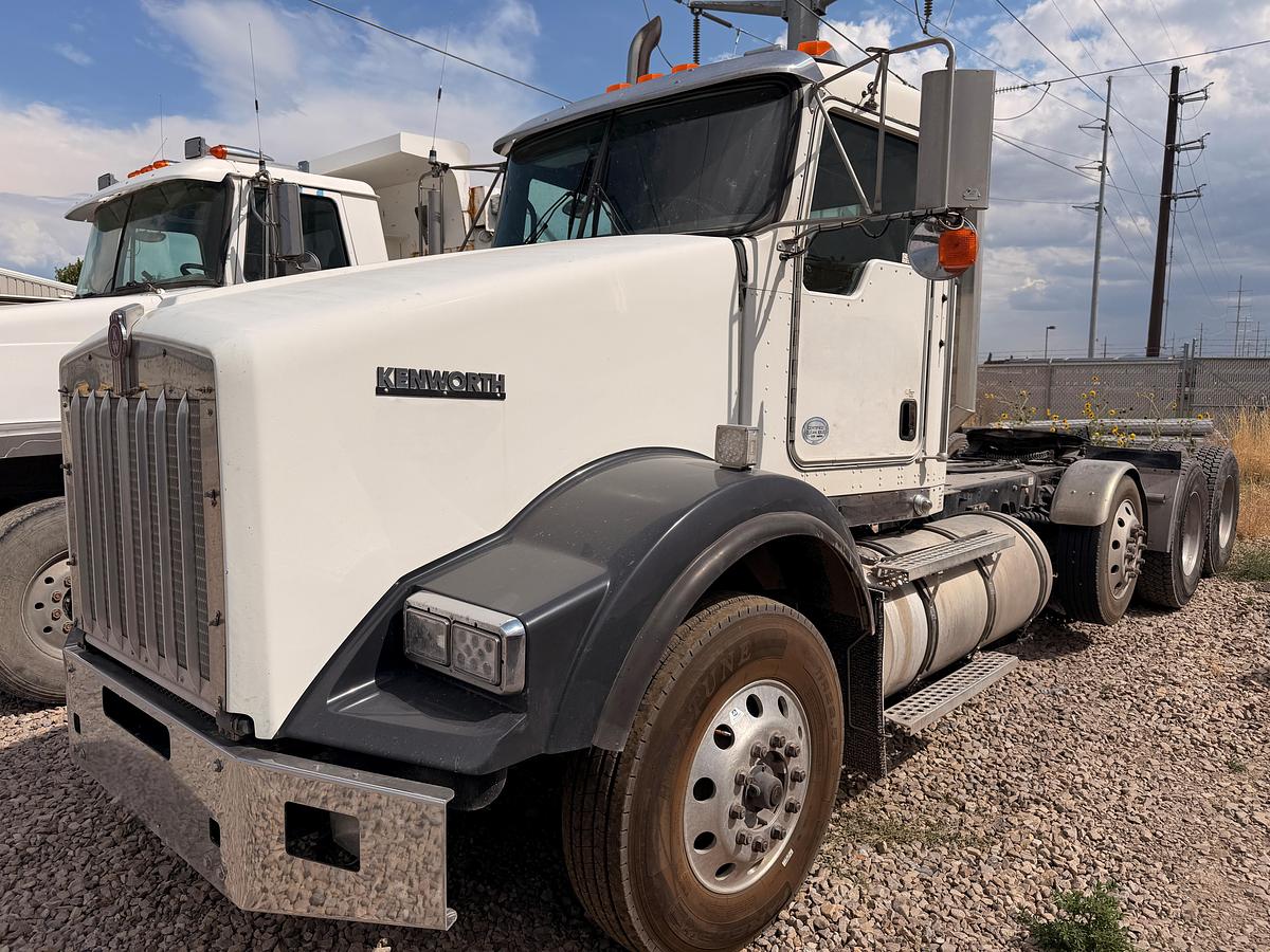 Used 2015 Kenworth T800