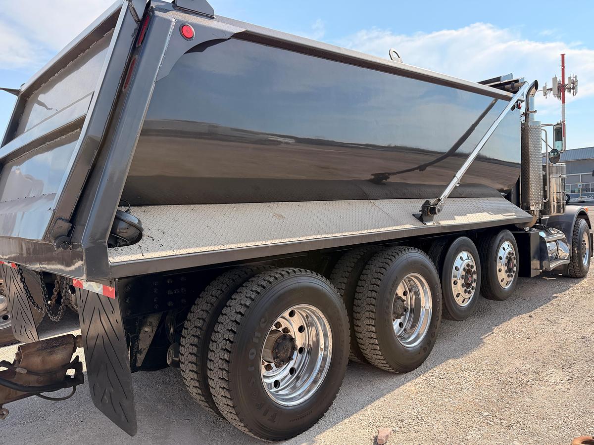 Used 1998 Peterbilt 378 Dumptruck